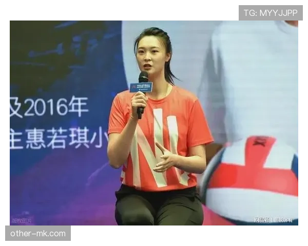 惠若琪退役后这生活也太松弛了吧,泡咖啡看海晒太阳,女排姑娘也能这么慵懒? 惠若琪退役后这生活也太松弛了吧,泡咖啡看海晒太阳,女排姑娘也能这么慵懒?